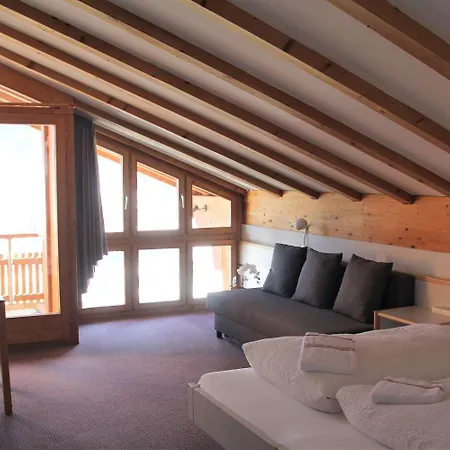 - Elements Lodge