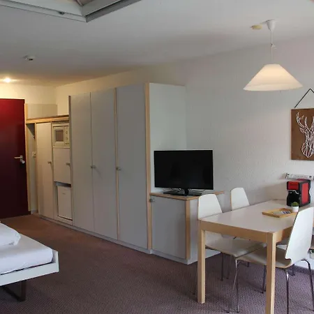 - Elements * גרינדלוולד